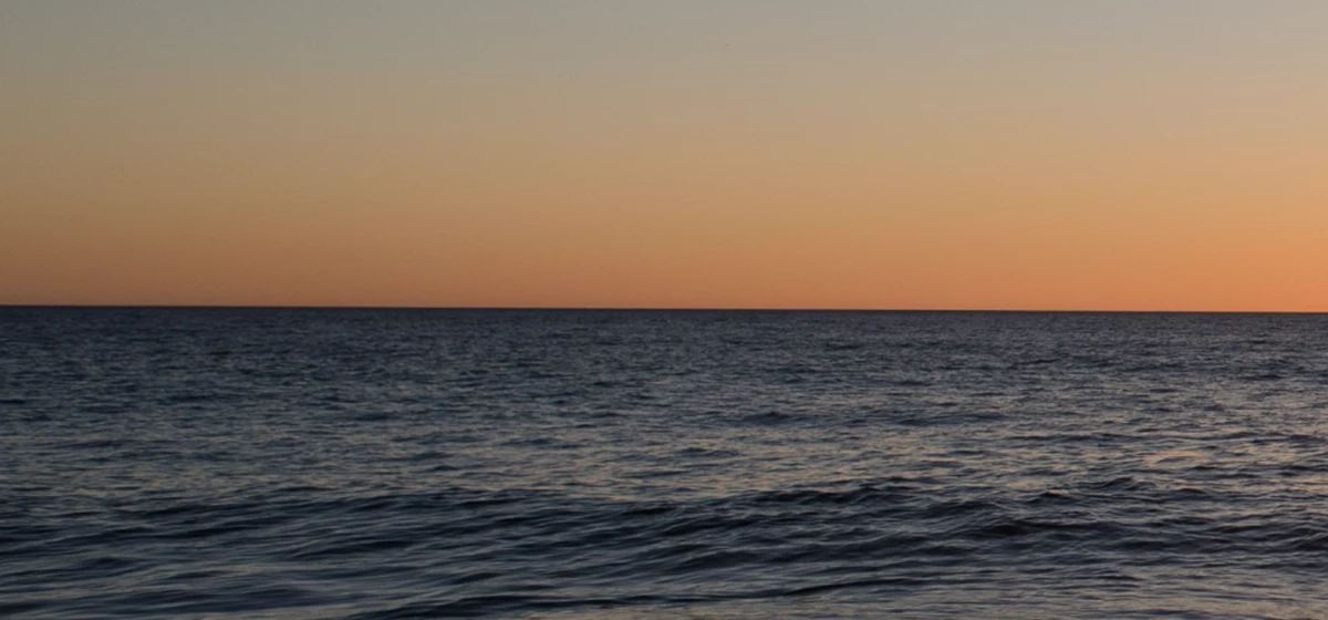 Pôr do Sol no Mar - Vanguard Properties